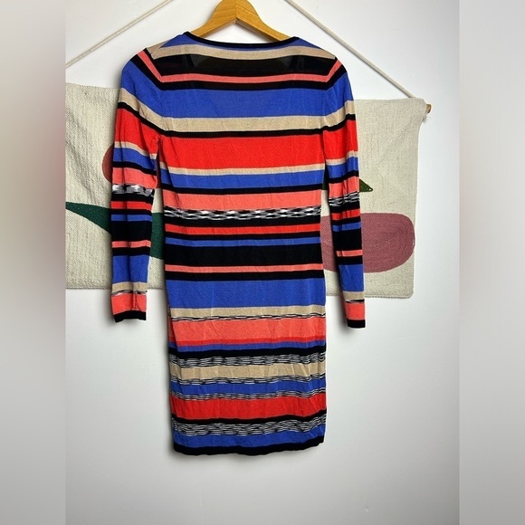 Trina Turk Striped Long Sleeve Midi Dress Size S V-Neck - Picture 2 of 11